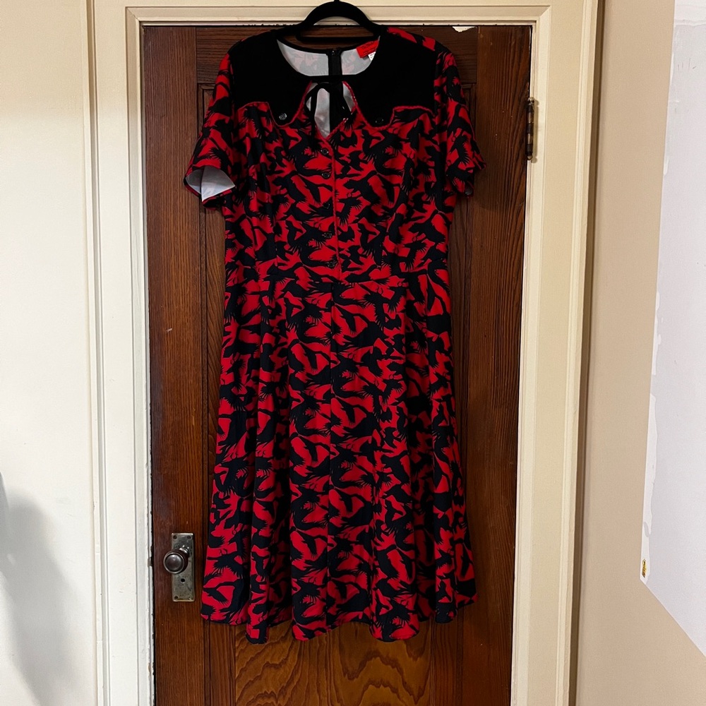 Unique Vintage Red and Black Midi Dress